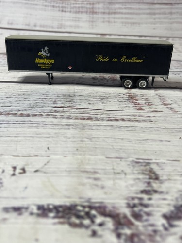 Con-Cor 0004-001074, Hawkeye 45Ft Tractor Trailer HO Scale Big Rig - Picture 2 of 12