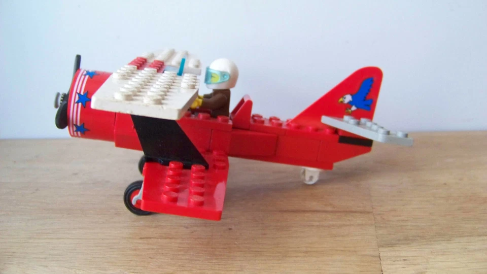 LEGO Town 6615 Eagle Stunt Flyer, photo 2 sur 5