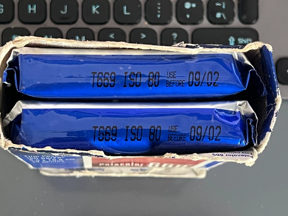 New Polaroid 669 Type Color Film - Dual Pack (20 exposures) 09/2002 Expiry - Image 4 of 4