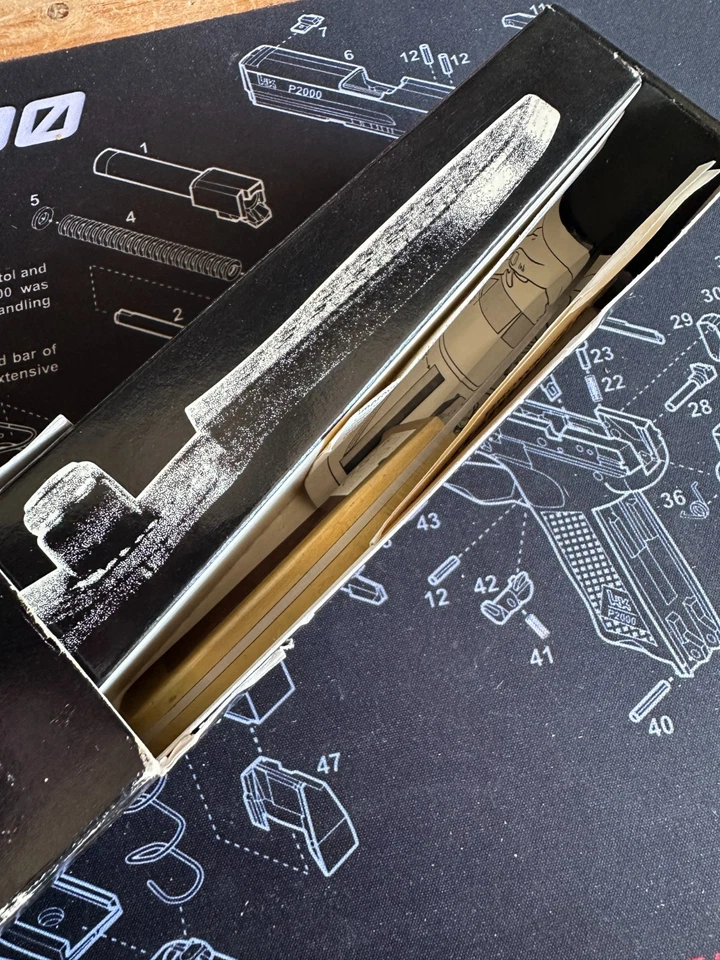 De Colección Browning EE. UU. Modelo 3018217 Hoja Fija Rastreador Caída PT Juego COMO NUEVO Cuero Nuevo en Caja Foto 3 de 4