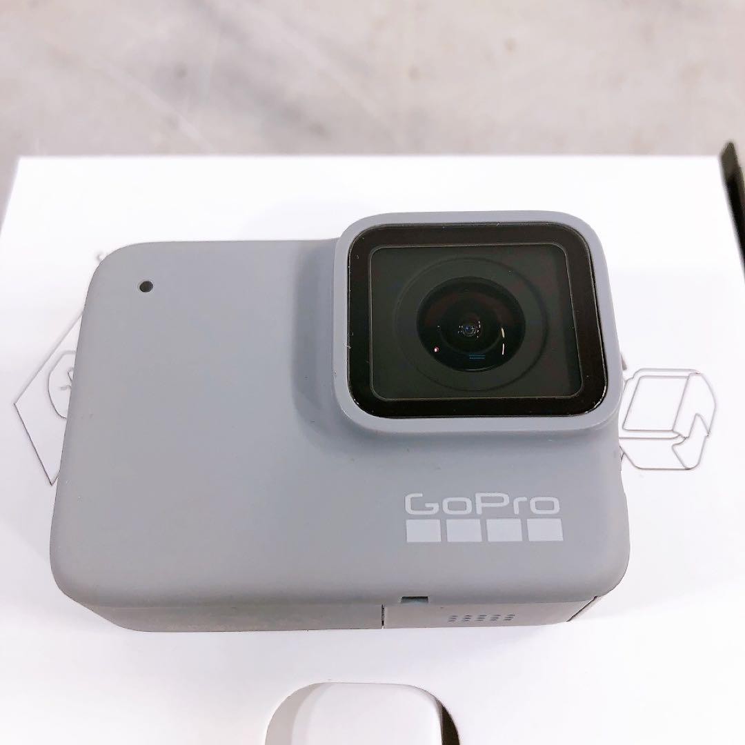 GoPro - 新品未開封　HERO7 WHITE CHDHB-601-FW GoPro Hero 7 White Action Camera CHDHB-601-FW Box Damaged