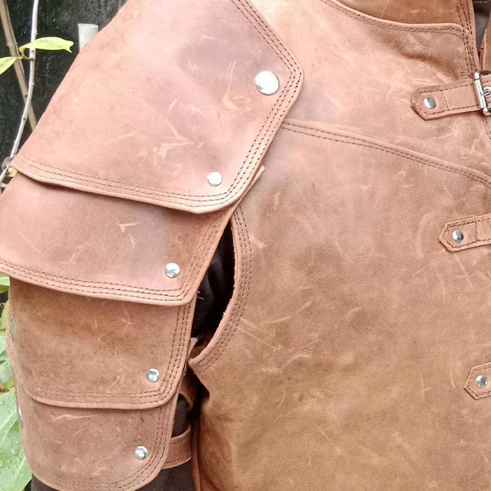 Traje de armadura de cuero medieval Larp Cosplay conjunto de armadura cuero caballero armadura vikinga Foto 3 de 4
