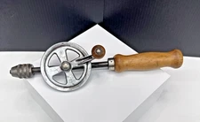 ANTIQUE NEWTON WOODEN HANDLED HAND DRILL EGG BEATER STYLE ~12'' LONG WORKS GREAT