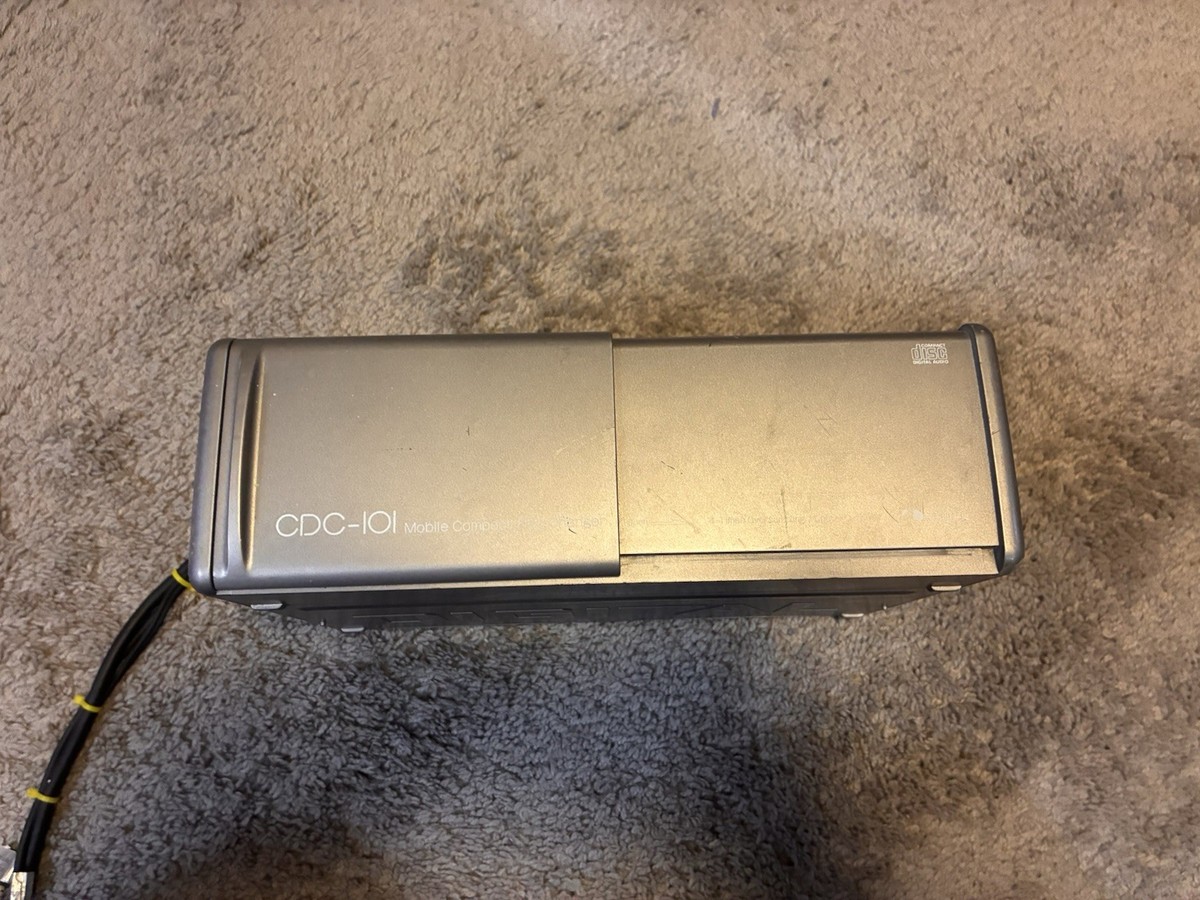 Nakamichi CDC-101 モバイルCDチェンジャー Nakamichi CDC-101 Compact Disc CD Changer Mobile Audio Compatible