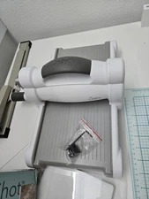 Sizzix Big Shot 660200 Manual Die Cutting & Embossing Machine