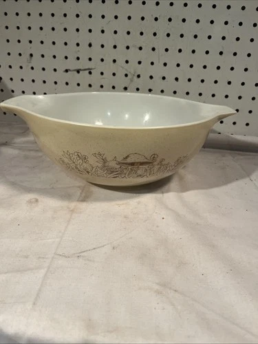 Vintage Pyrex 444 Forest Fancies Mushroom Garden Speckled Almond Cinderella 4L