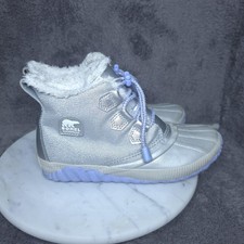 Sorel Snow Boots Youth Size 5 Silver Disney Frozen Fur Waterproof LY3663-034