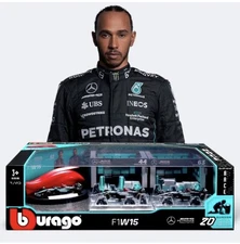 1:43 Burago Formula 1 Mercedes AMG Petronas Racing Paddock  F1 W15