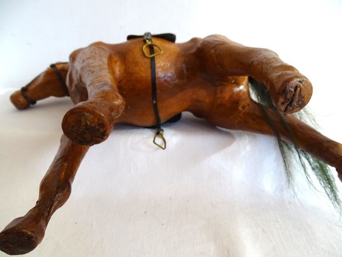 Zwei Pferde Echt Leder Skulpturen Figuren Handarbeit - Bild 8 von 16