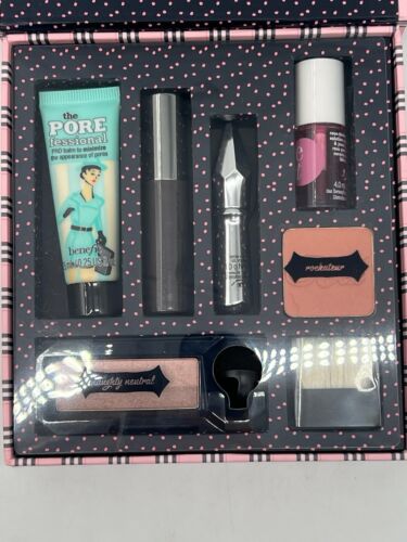 Benefit Beauty School Knockout Full Face Makeup Kit BRAND NEW IN BOX - Picture 4 of 7