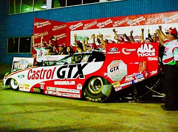 NHRA JOHN FORCE 1:24 Diecast Funny Car 8x Time Champ NITRO DENNIS Action 1999 - Image 2 of 4