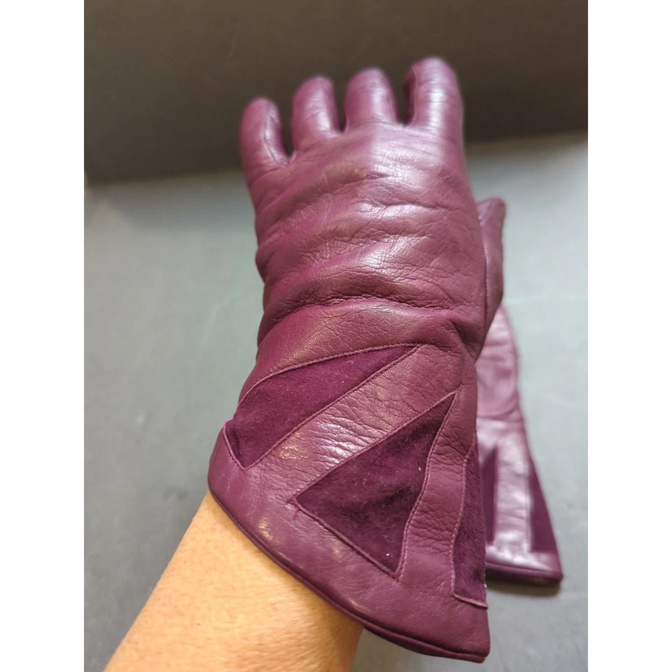 Фиолетовые кожаные/кашемировые женские перчатки сделано в Италии размер 7,5 Saks Fifth Ave - Изображение 3 из 4