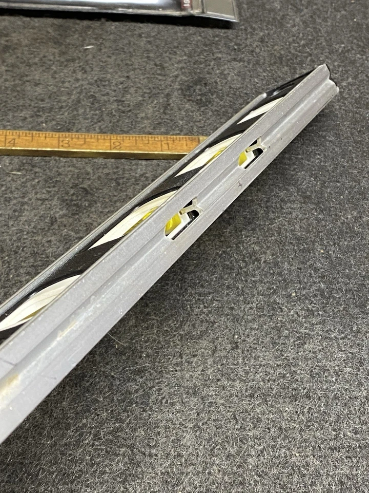 Craftsman 12” Inch Magnetic Tool Box Level Wall Level Made In U.S.A # 939861 - Image 3 of 4