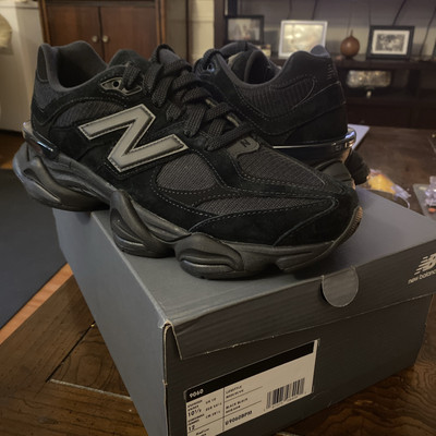 BRAND NEW New Balance 9060 “Triple Black Suede” - U9060bpm | eBay