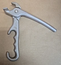 American Metalcraft Cast Aluminum Pan Gripper; G9595