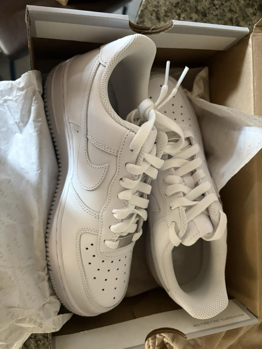 Nike Air Force 1 07 Low White | eBay