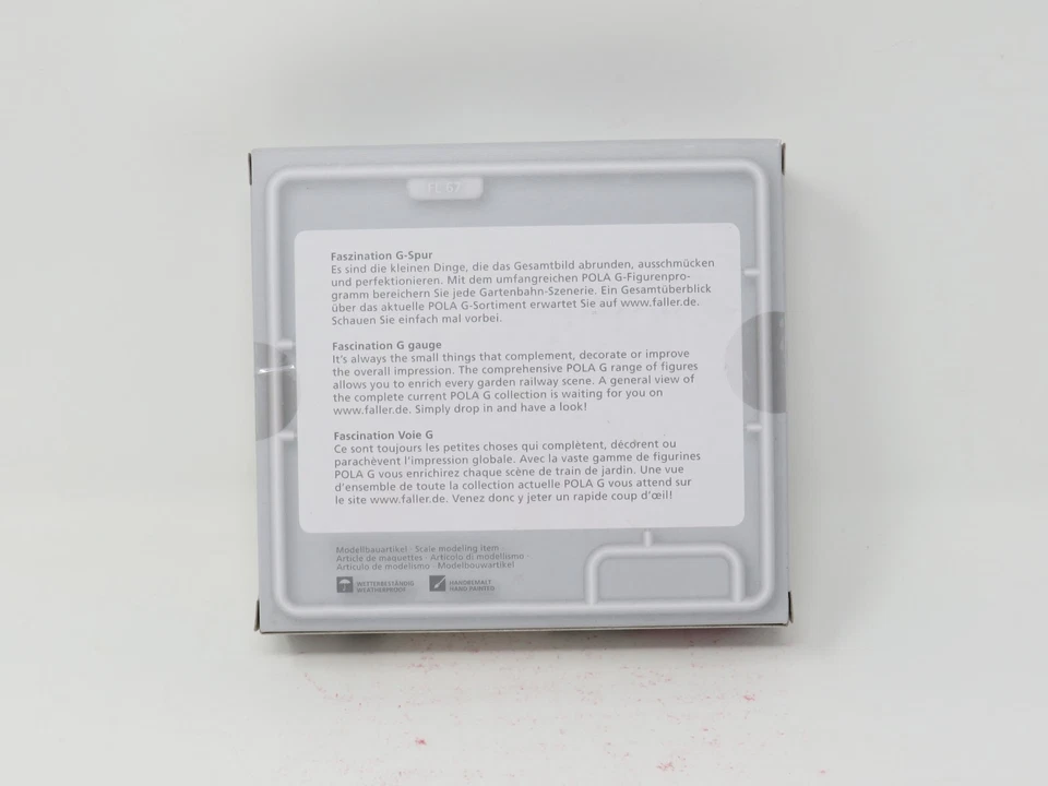 Pola G 331509 Standing Passengers Pedestrians Walking Folks People Figure Set - Image 2 of 4