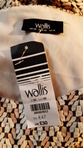 WALLIS -Brand New/tagged Stylish Blouse -Size 20 (48) -Very Smart - Quality Item - Picture 15 of 16
