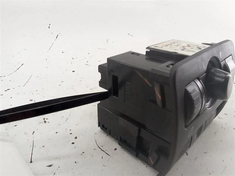 Interruptor de control del espejo retrovisor regulador tablero Subaru Outback 2008 fabricante original usado  Foto 4 de 4