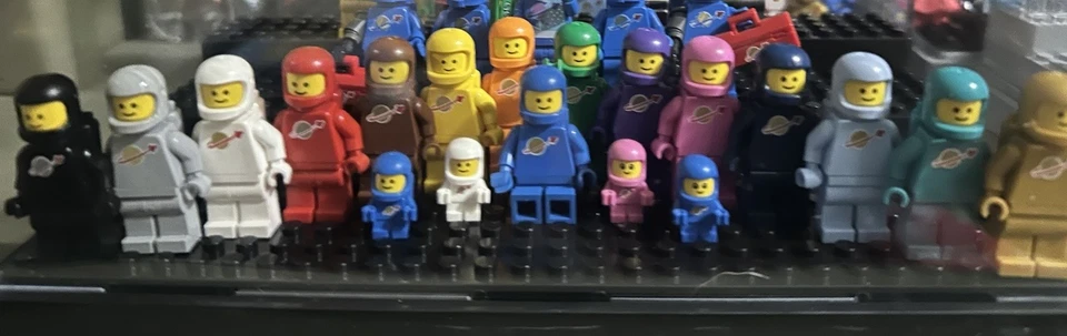 LEGO CLASSIC SPACE $25 Minifiguras Misteriosas Bolsa de Agarre - Colores Originales Solo Foto 3 de 3