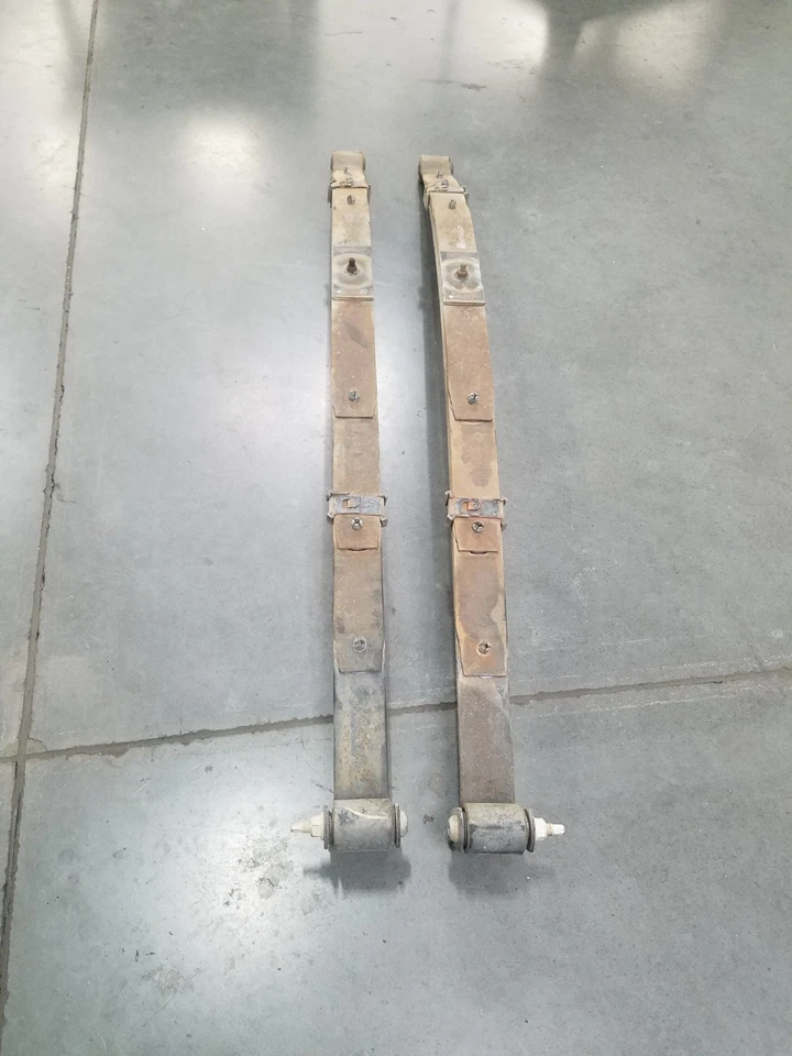 Dodge Dakota R/T 2000 resortes de hoja traseros #0333 L6 Foto 2 de 4