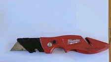 Milwaukee 48-22-1901 Fastback Flip Utility Knife With Clip