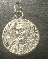 Pope Benedict XVI Pendant, Pre Owned, No Box! K 3092