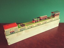 1930's Variant Arnold Tin Wind-up 570 Shunting Railway Train Track w/ Or. Box