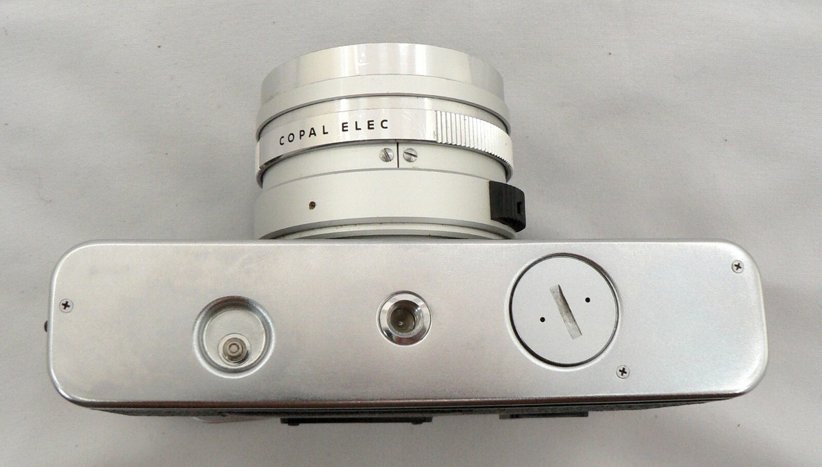 Yashica Electro GS 35mm Camera & Yashinon-DX 45mm F1.7 Lens *FILM