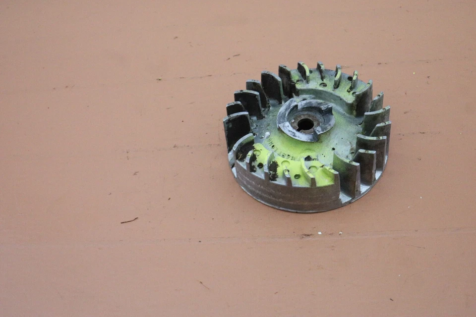 Motosierra Pioneer P20 volante OEM Foto 2 de 4