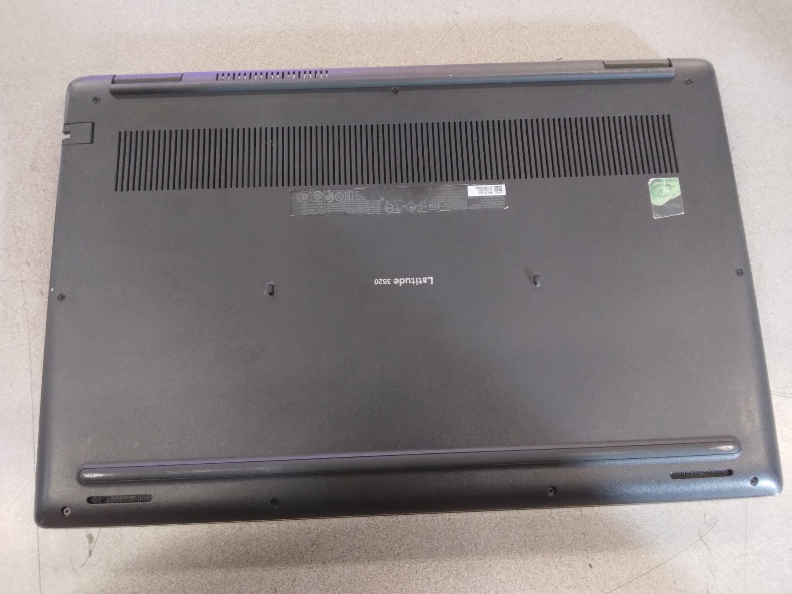 Dell Latitude 3520, 15.5-Inch Laptop, with Intel i5-1135G7, No OS