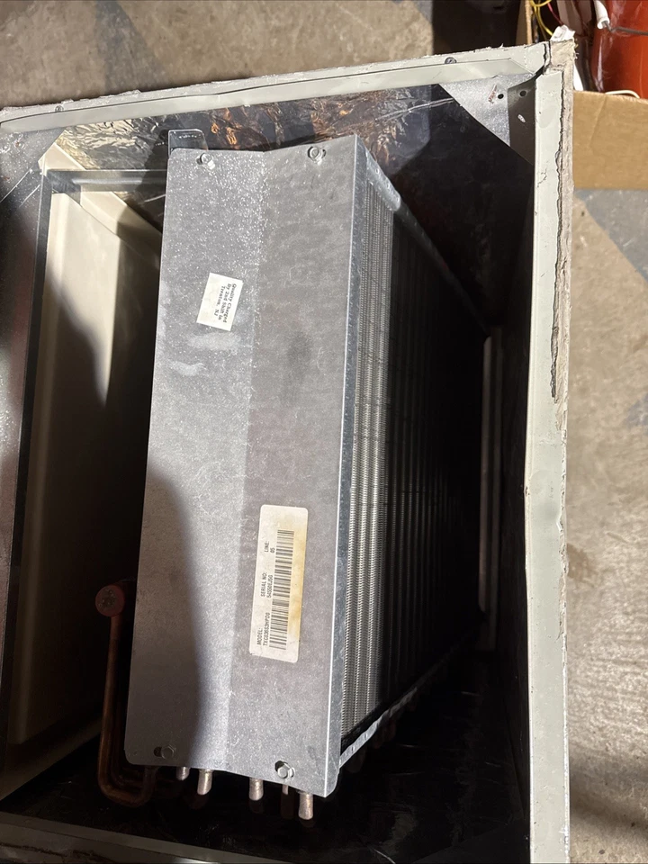 Tren R 22 instalado pero sin usar bobina de 3 toneladas. (HVAC) Foto 2 de 4