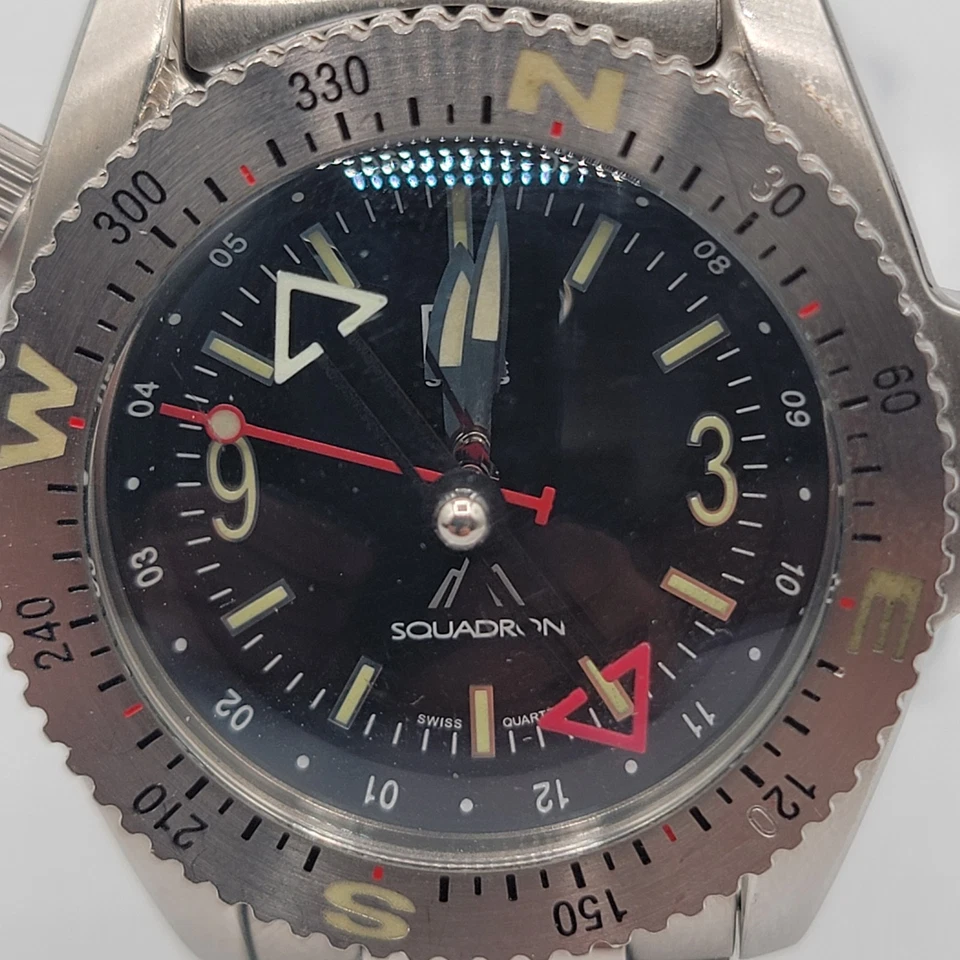 Reloj suizo vintage ESQ Squadron Compass Movodo Co batería nueva - Imagen 2 de 4