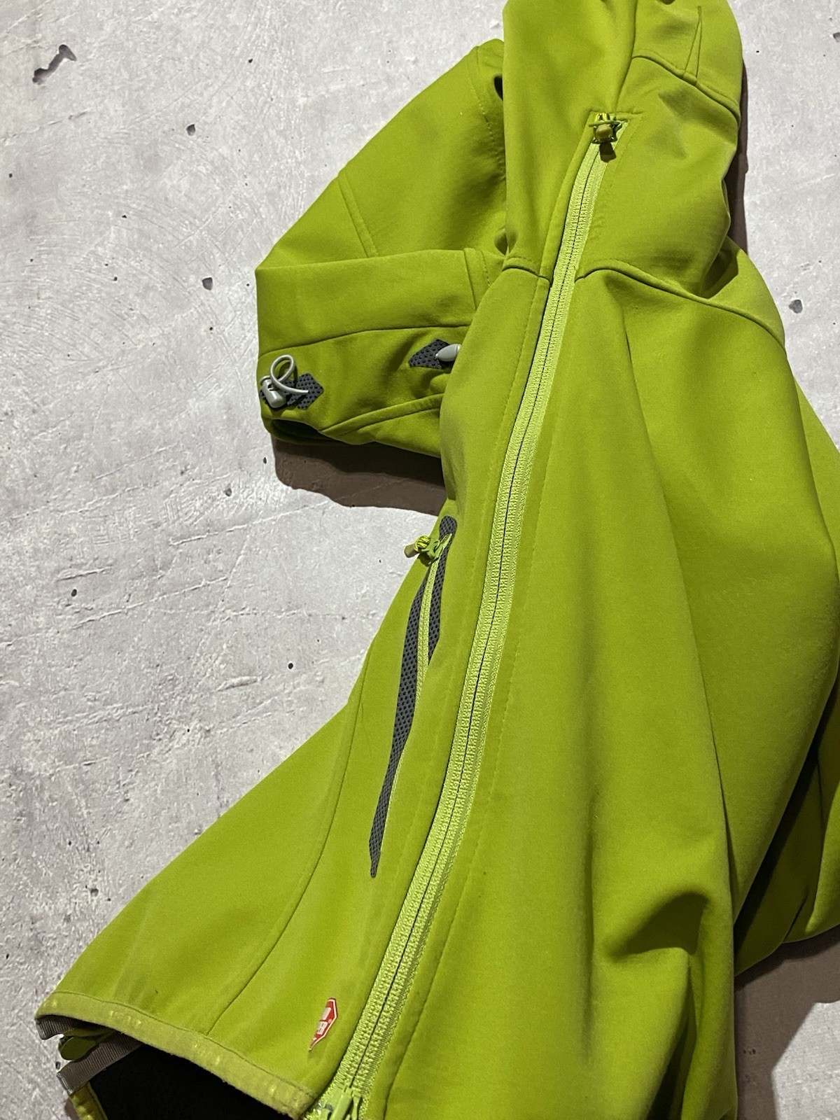 MAMMUT SOFTECH MOUNTAIN ULTIMATE JACKET SOFT SHEL… - image 8