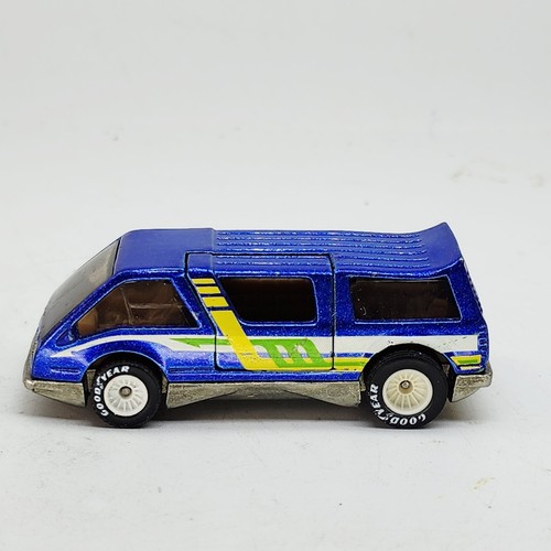 Hot Wheels Real Riders DREAM VAN XGW Van White Hubs