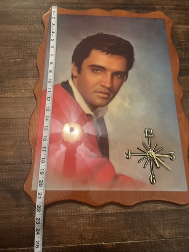 Vtg 1970s Elvis Presley Lacquered Wood Wall Clock Plaque Red Jacket 22” x 15” - Picture 5 of 7