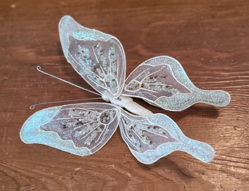 Clip-on White Beaded Butterfly ~ 5½" x 7½" ~ Decoration