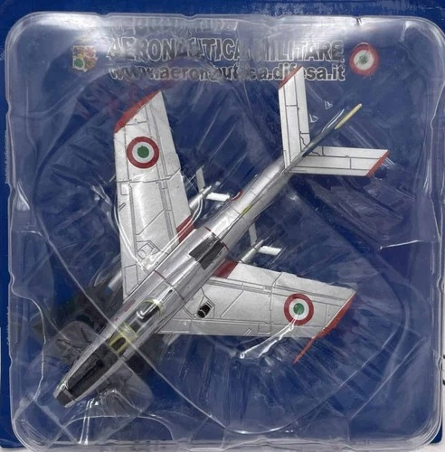 Airplane 1:100 F-84F-61 RE Thunderstreak 1958 series "Aeronautica Militare"