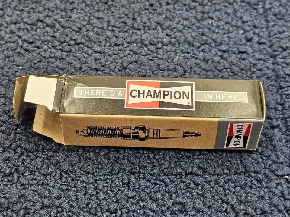 (QTY 4) Champion 431 RC14YC Spark Plug Fits 1999-2002 Saturn SL1 SL SC1 Base - Image 3 of 4