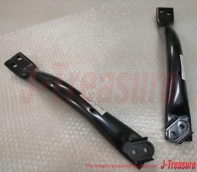 TOYOTA 4RUNNER FJ CRUISER  Genuine Front Suspension Member Bracket RH LH Set OEM - Bild 1 von 4