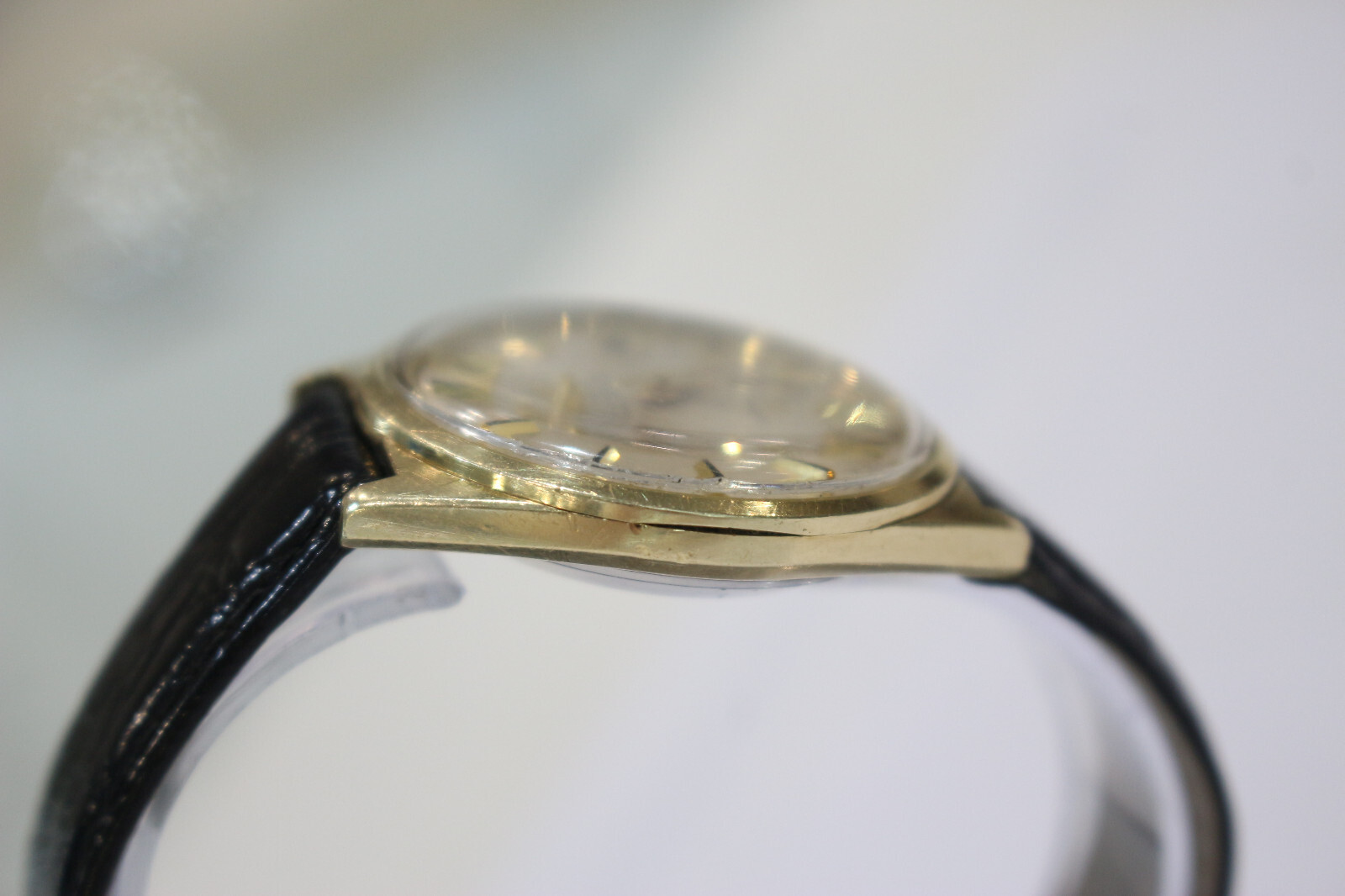 Vintage Omega Constellation Automatic Ref 168.015 Men's Watch image 4