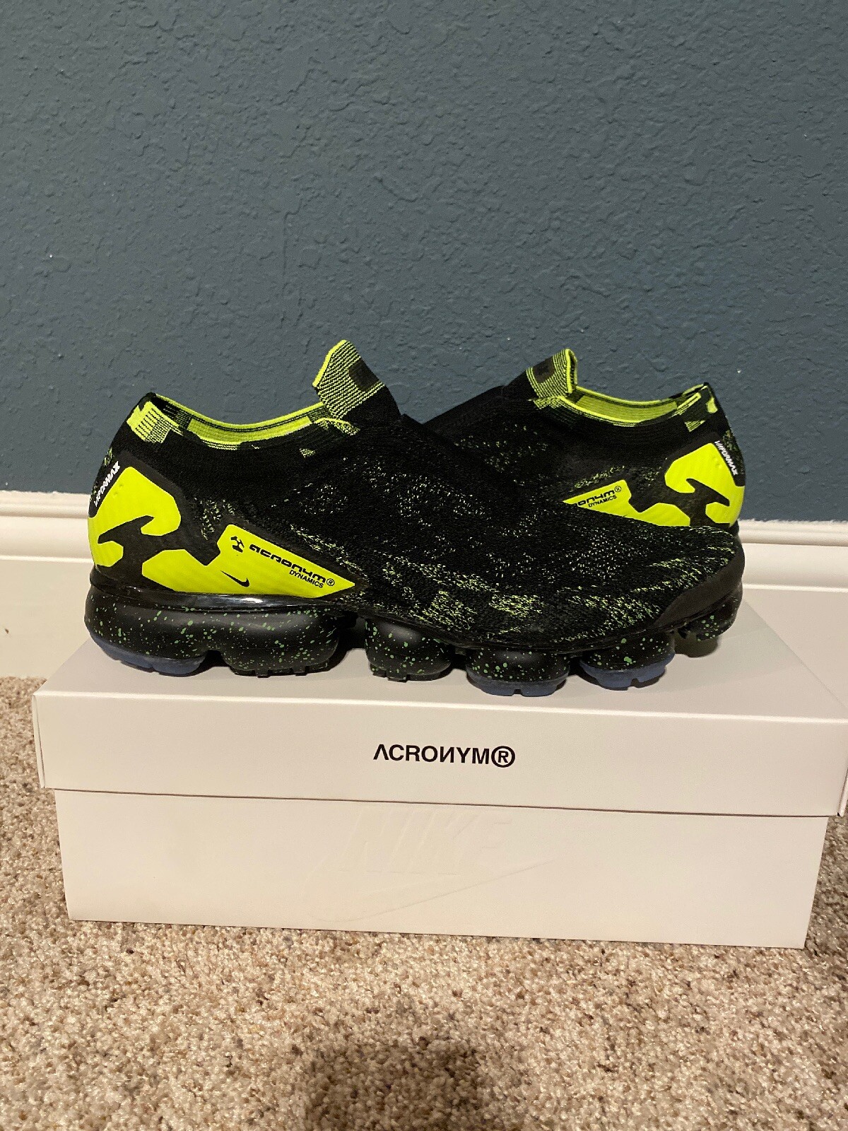 black vapormax moc 2
