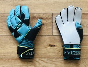 guantes de portero under