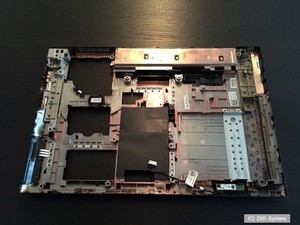 Dell Latitude E5510 Ersatzteil: Gehäuseunterteil Boden Base CN-0XF82H, Win 7 Key