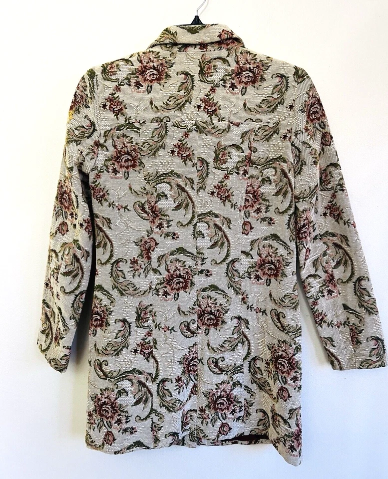 复古 Kenar Brocade 花卉挂毯豌豆外套 尺寸 6 纽扣 — 第 2/4 张图片
