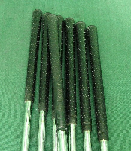 Set Of 7 x Lynx Black Cat Irons 4-PW Regular Steel Shafts LYNX Grips - Picture 6 of 6