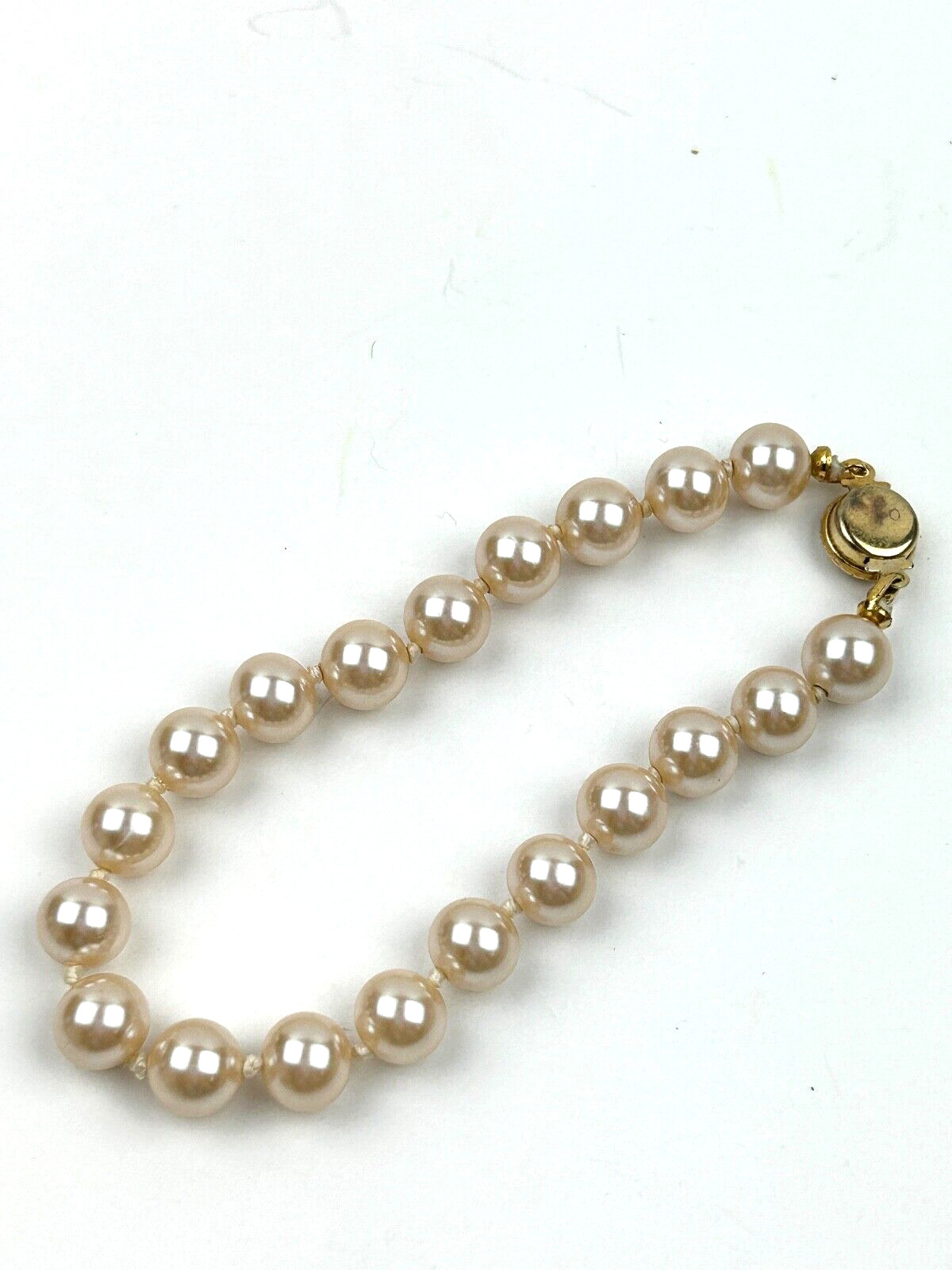 Vintage Faux Pearl Strand Bracelet Knotted 8mm Gl… - image 1