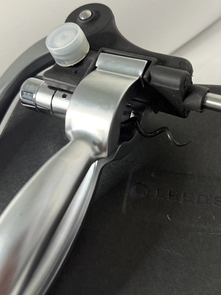 Leeds Wine Companion 1040-01 Abridor de botellas de vino Cortador de láminas Caja de regalo Foto 3 de 4