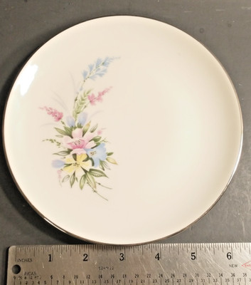 Home Ec Bouquet Bread & Butter Plate 6.75'' wide