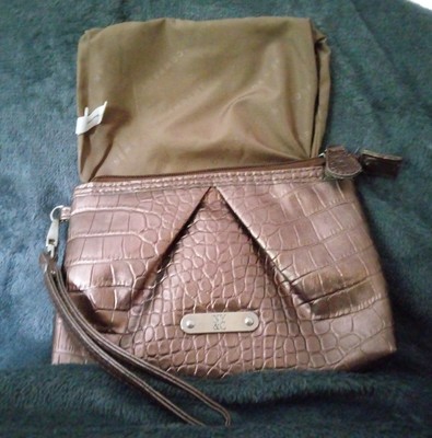NY&C clutch  Matted Gold